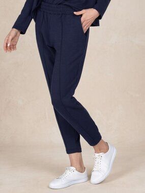 Tailored Jogger: Navy